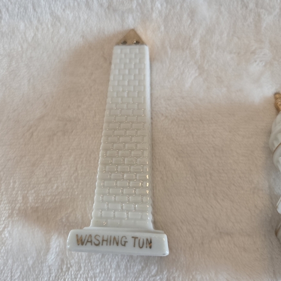 Decorative Salt & Pepper Shakers Of The White House And Washington Monument DC - Picture 5 of 14